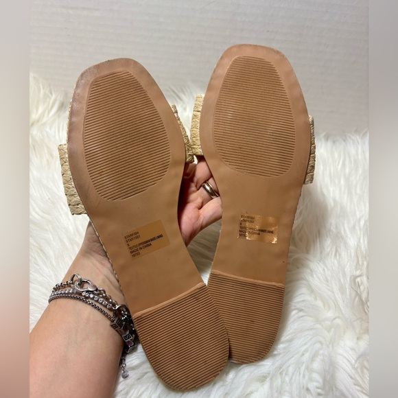STEVE MADDEN Starfish Straw Woven Strap Sandals - Picture 6 of 6